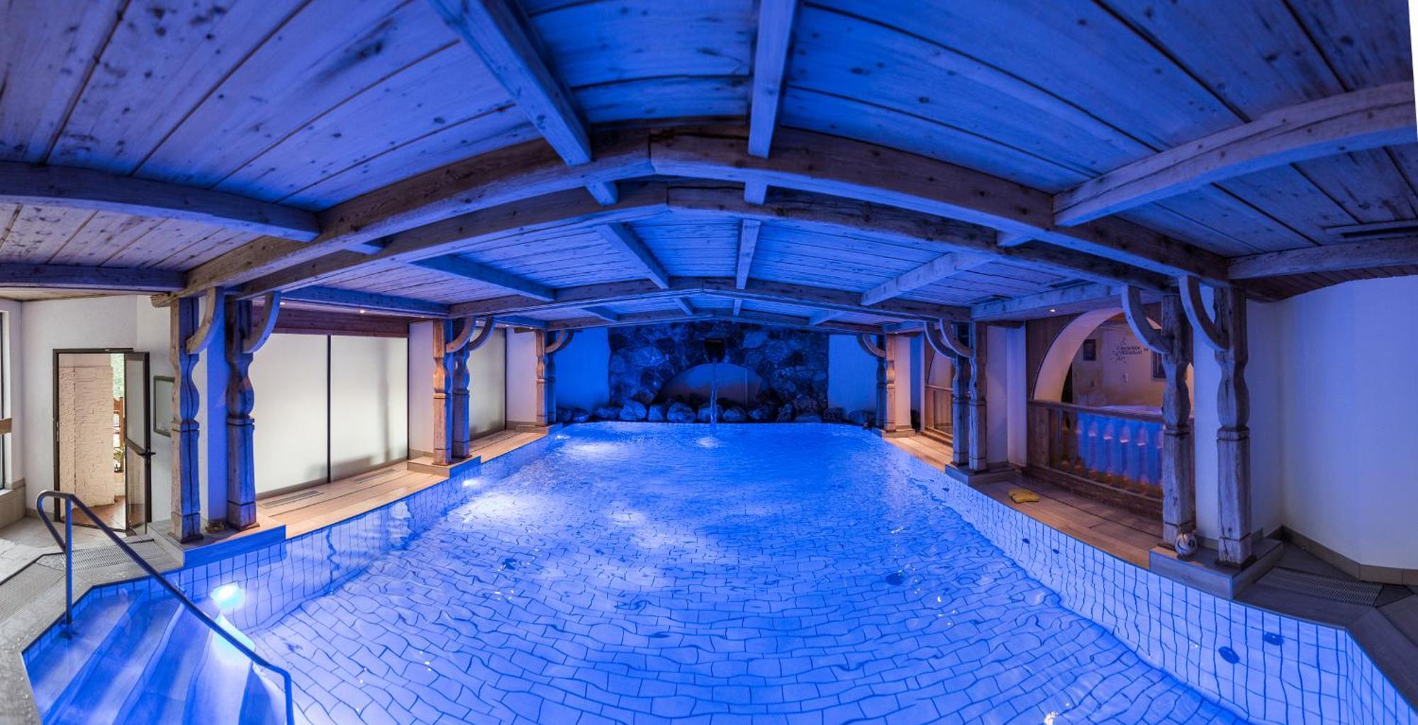 Hotel Sperlhof Уиндишгарстен Екстериор снимка