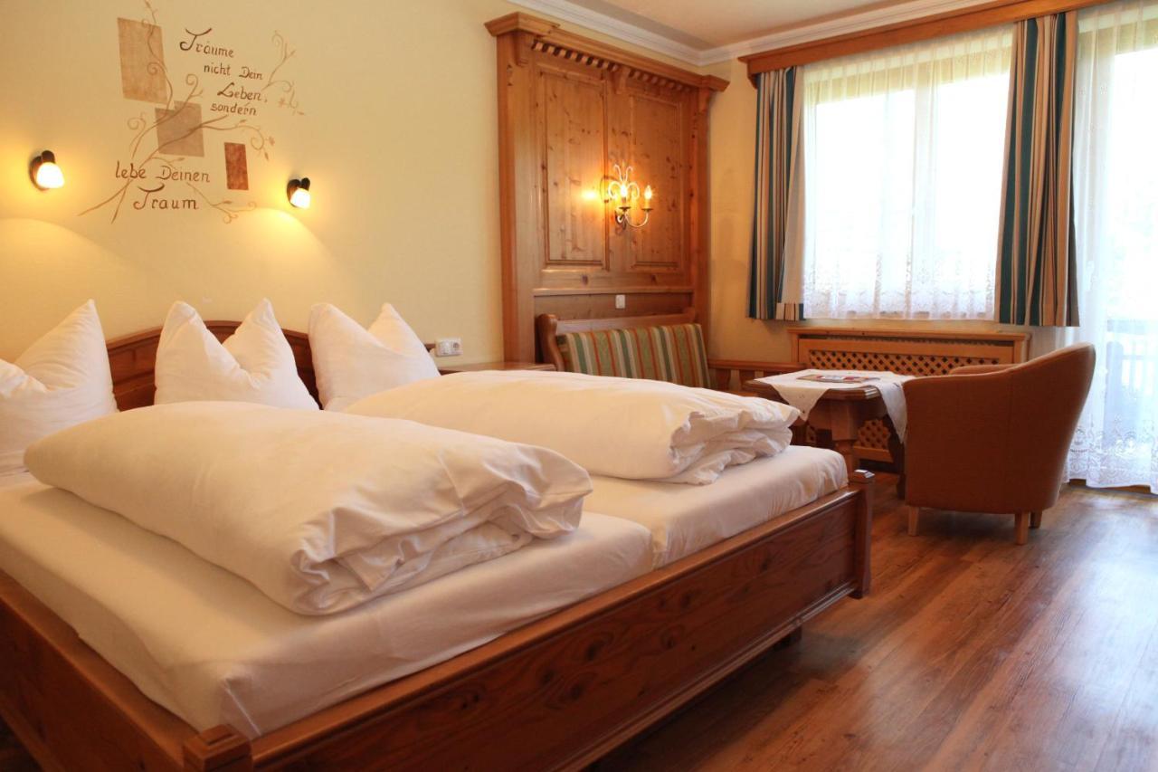 Hotel Sperlhof Уиндишгарстен Екстериор снимка